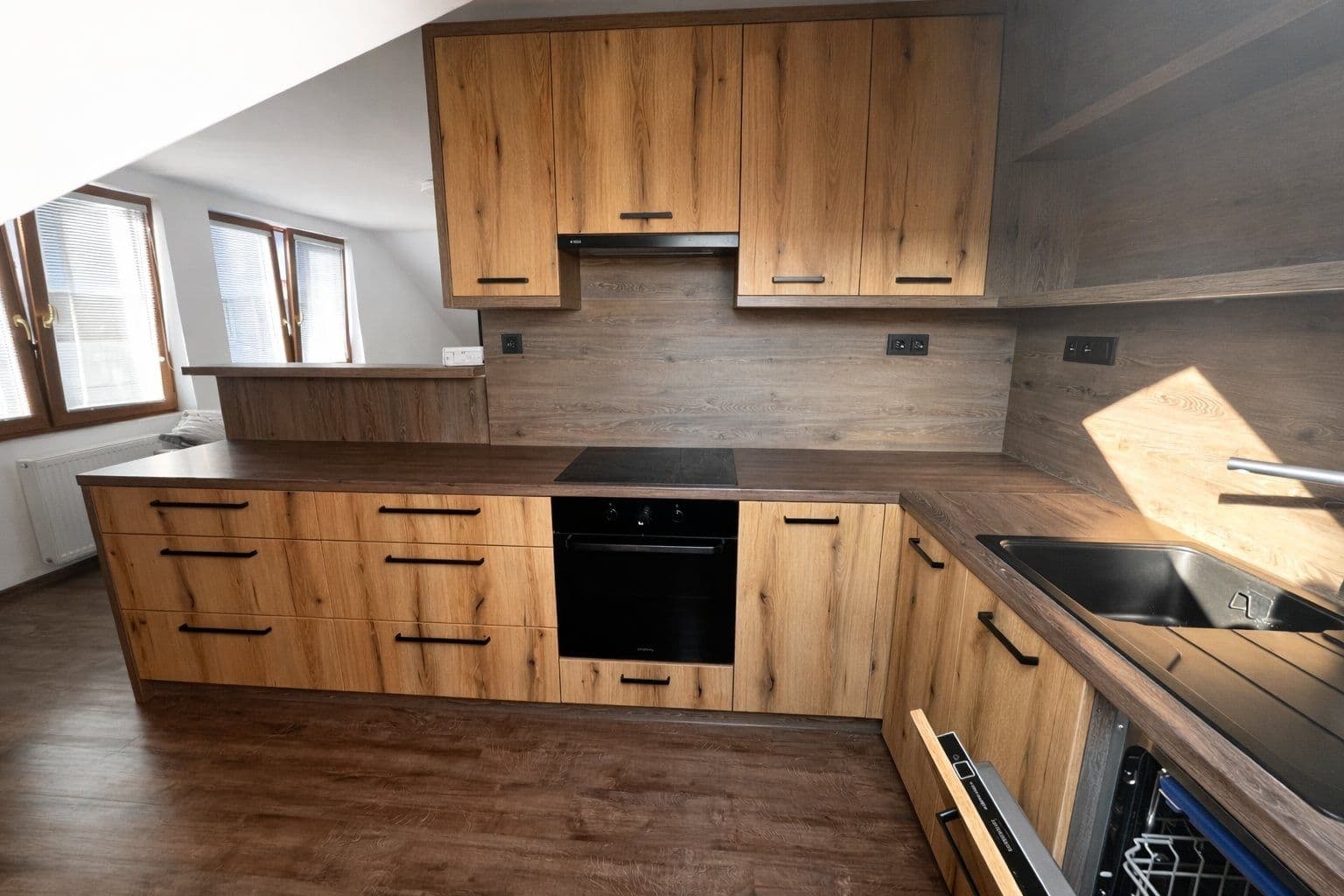 Prodej bytu 3+kk 89 m², Třídvorská, Kolín, Středočeský kraj Prodej bytu 3+kk 89 m², Třídvorská, Kolín, Středočeský kraj