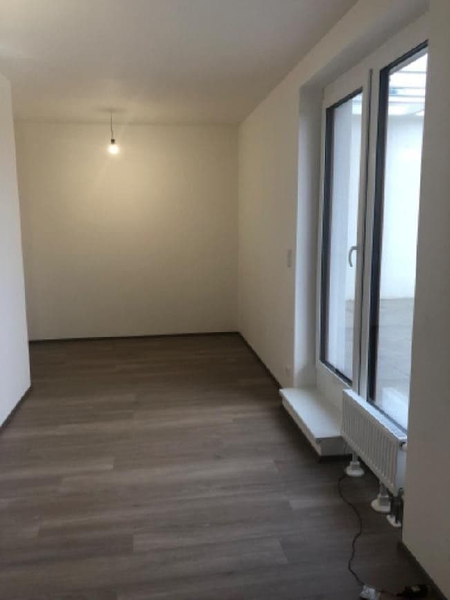 Pronájem bytu 2+kk 59 m², Kardausova, Praha, Praha Pronájem bytu 2+kk 59 m², Kardausova, Praha, Praha