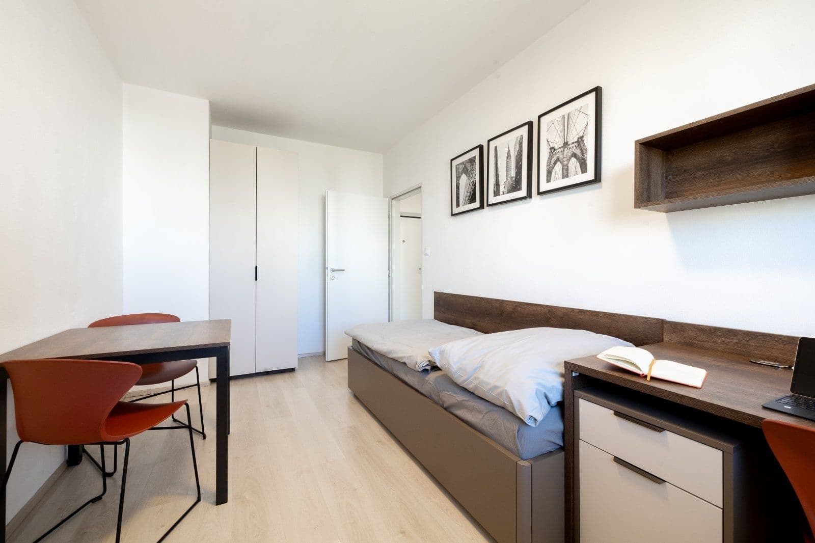 Pronájem bytu 2+1 43 m², Magisterská, Plzeň, Plzeňský kraj Pronájem bytu 2+1 43 m², Magisterská, Plzeň, Plzeňský kraj