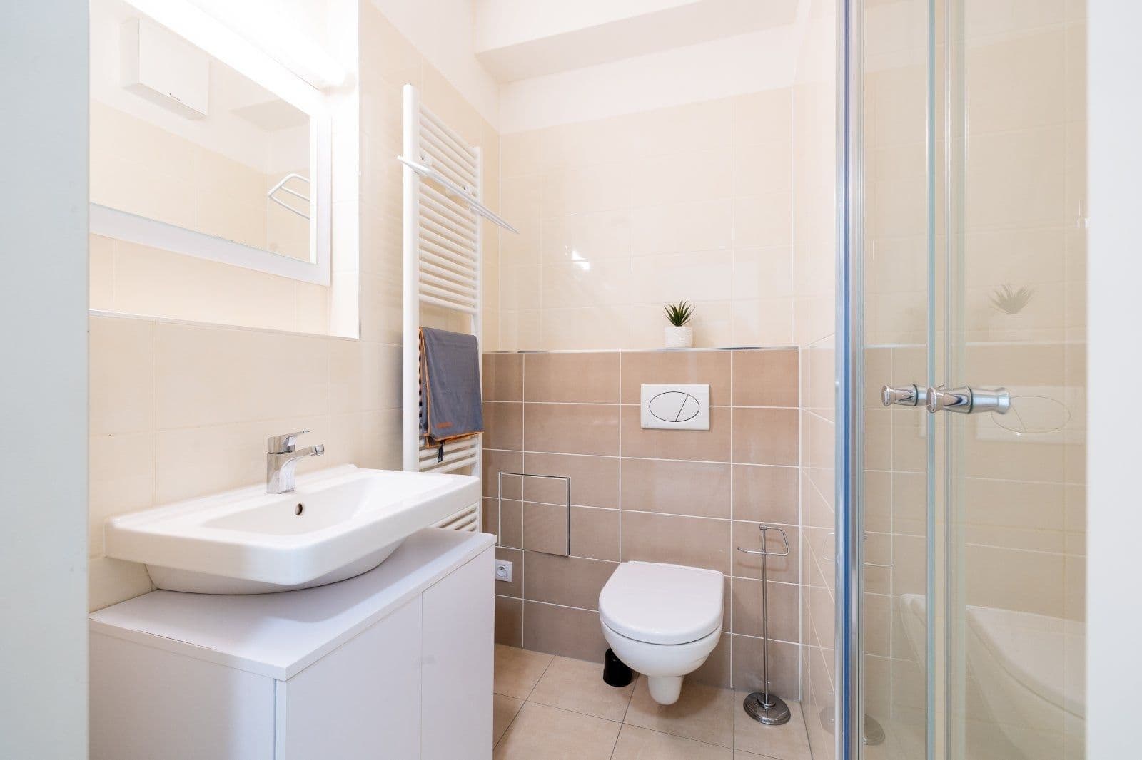 Pronájem bytu 1+kk 27 m², Magisterská, Plzeň, Plzeňský kraj Pronájem bytu 1+kk 27 m², Magisterská, Plzeň, Plzeňský kraj