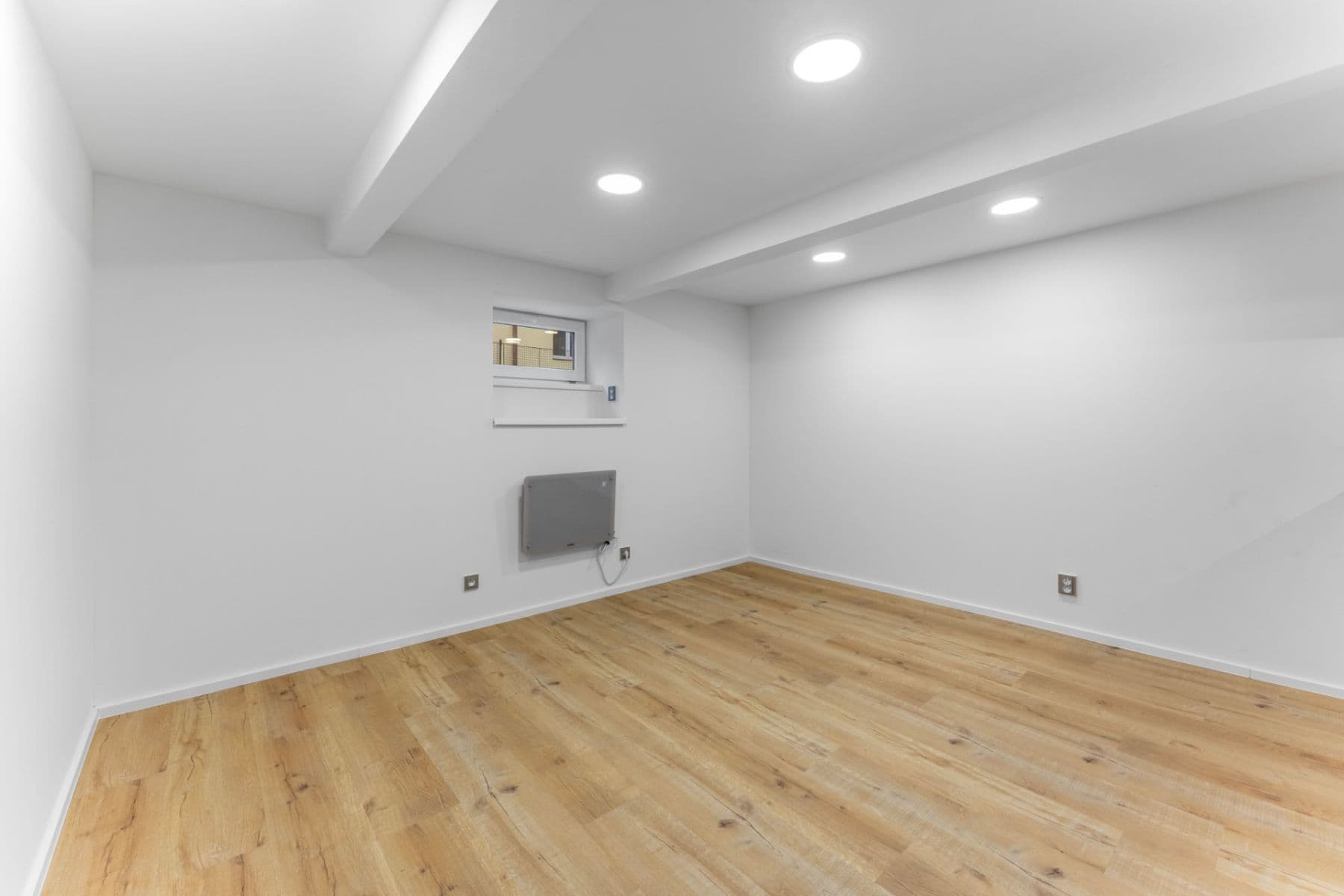 Pronájem bytu 1+kk 20 m², U Jezerky, Praha, Praha Pronájem bytu 1+kk 20 m², U Jezerky, Praha, Praha