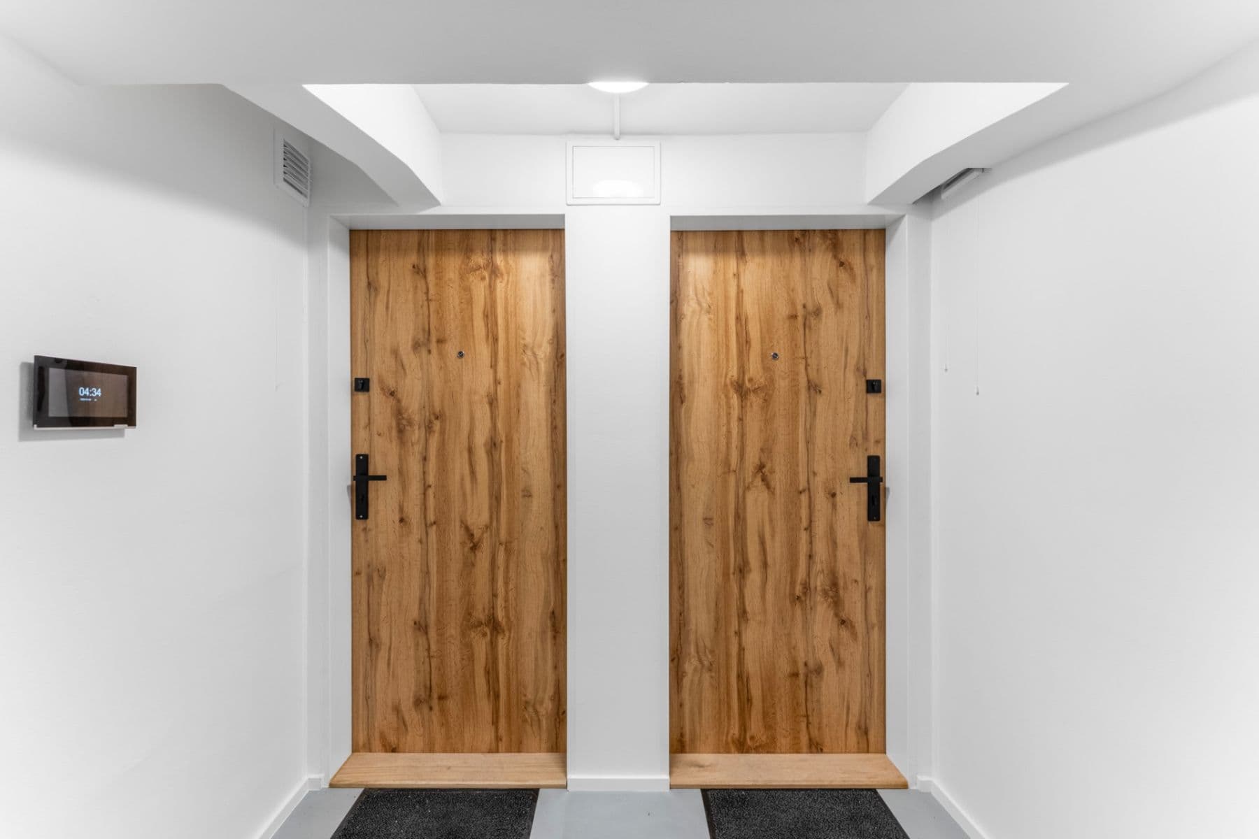 Pronájem bytu 1+kk 20 m², U Jezerky, Praha, Praha Pronájem bytu 1+kk 20 m², U Jezerky, Praha, Praha