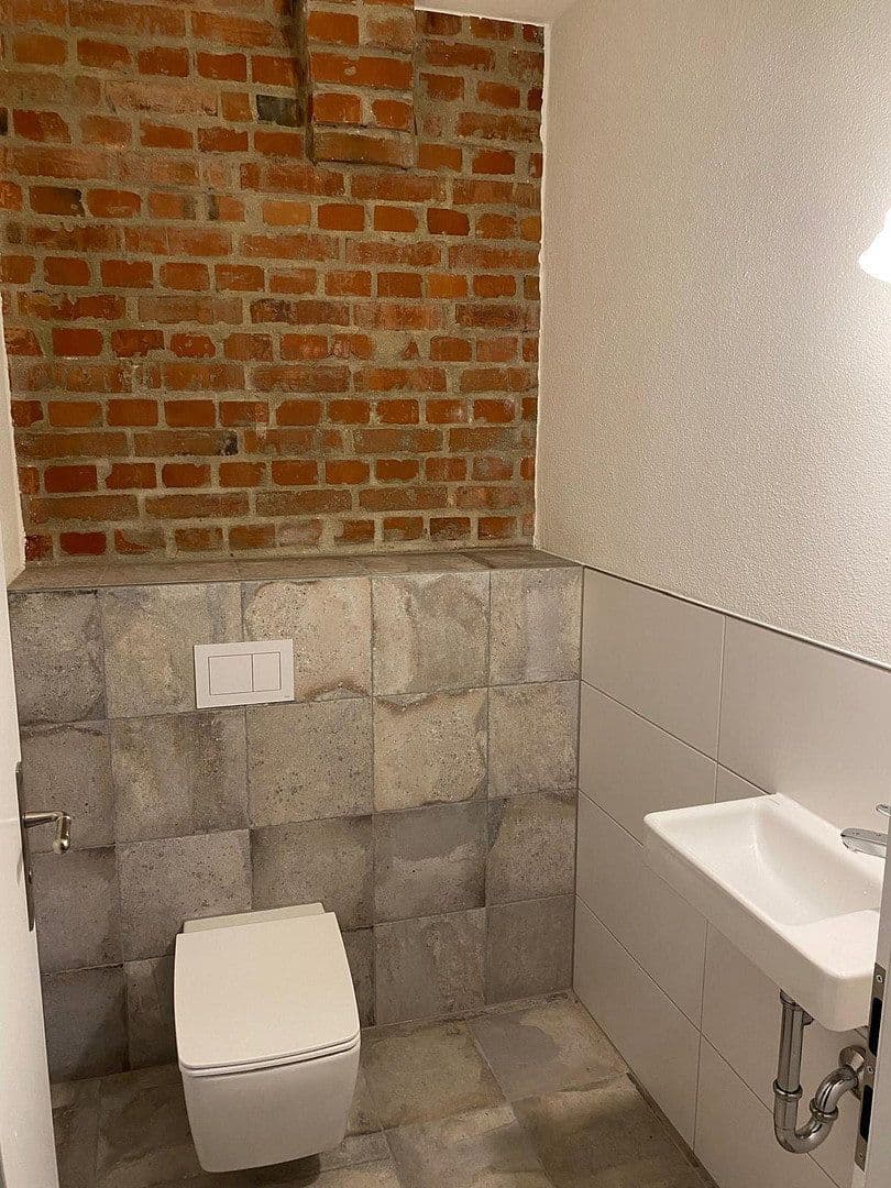 Pronájem domu 115 m², pozemek 90 m², Waiblingen, Bádensko-Württembersko Pronájem domu 115 m², pozemek 90 m², Waiblingen, Bádensko-Württembersko
