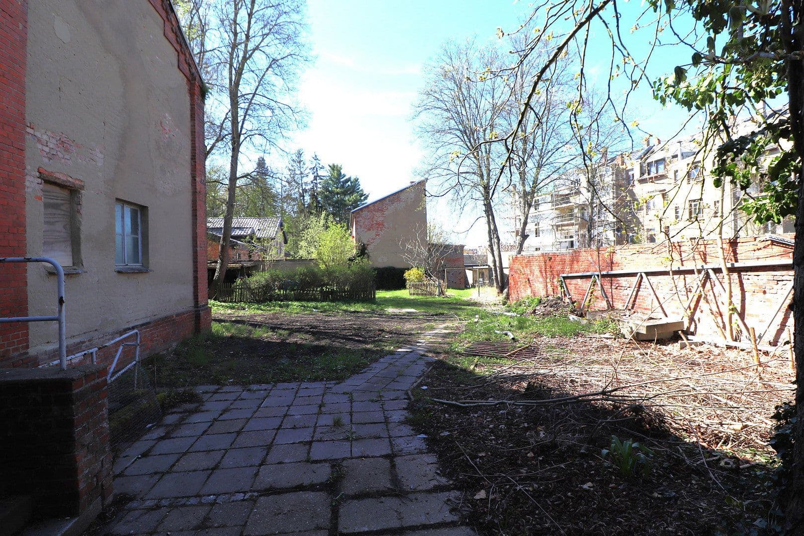 Prodej nebytového prostoru 560 m², Adelsbergstrasse, Chemnitz, Sasko Prodej nebytového prostoru 560 m², Adelsbergstrasse, Chemnitz, Sasko