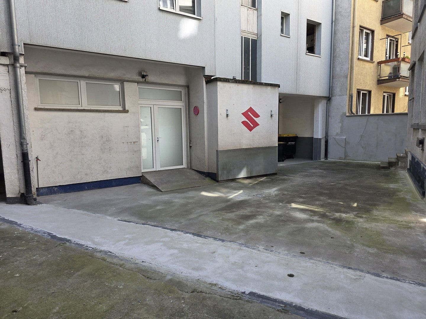 Pronájem nebytového prostoru 174 m², Durlacherstraße 70, Pforzheim, Bádensko-Württembersko Pronájem nebytového prostoru 174 m², Durlacherstraße 70, Pforzheim, Bádensko-Württembersko