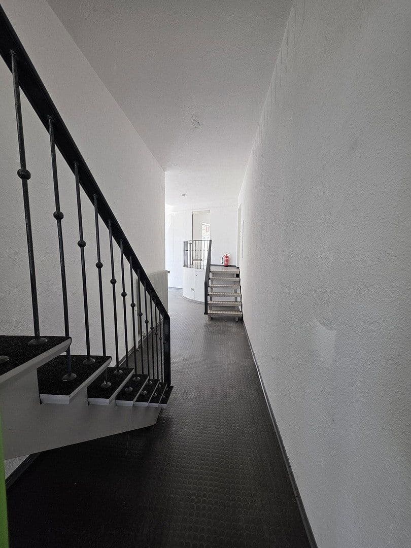 Pronájem kanceláře 323 m², Durlacherstraße 70-72, Pforzheim, Bádensko-Württembersko Pronájem kanceláře 323 m², Durlacherstraße 70-72, Pforzheim, Bádensko-Württembersko