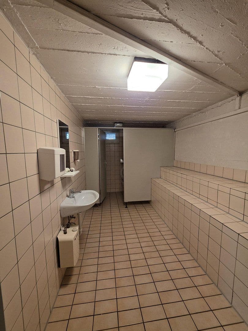 Pronájem kanceláře 323 m², Durlacherstraße 70-72, Pforzheim, Bádensko-Württembersko Pronájem kanceláře 323 m², Durlacherstraße 70-72, Pforzheim, Bádensko-Württembersko