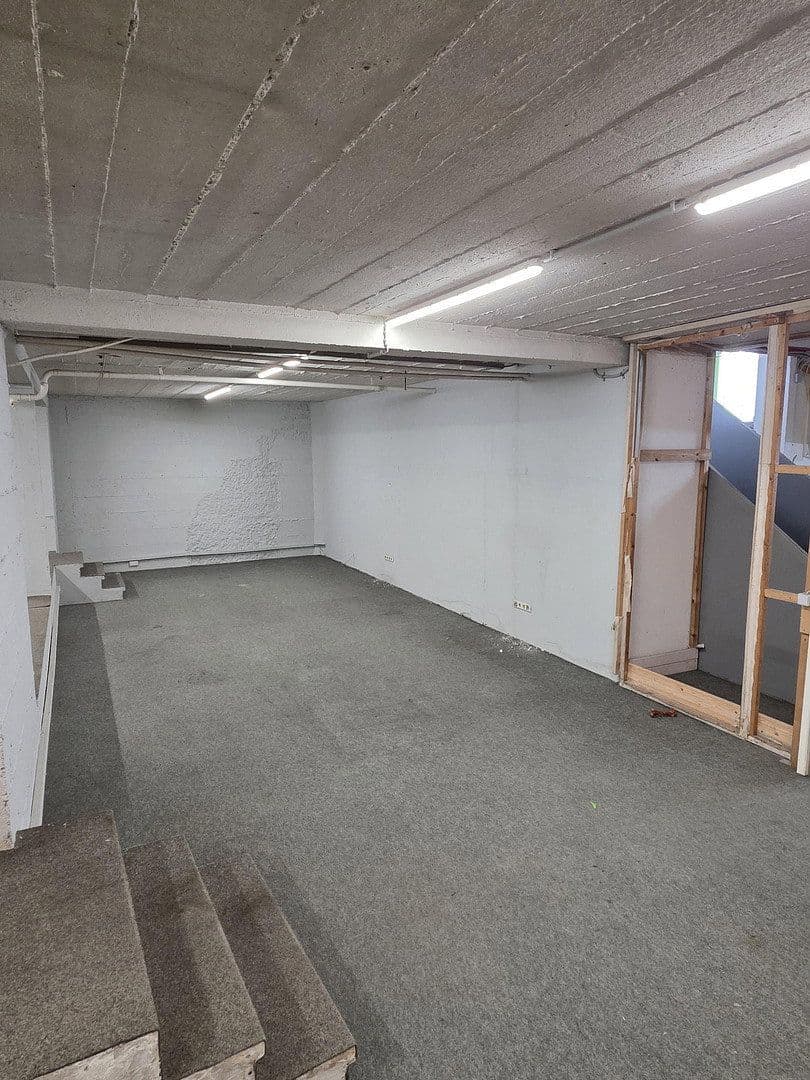 Pronájem kanceláře 323 m², Durlacherstraße 70-72, Pforzheim, Bádensko-Württembersko Pronájem kanceláře 323 m², Durlacherstraße 70-72, Pforzheim, Bádensko-Württembersko