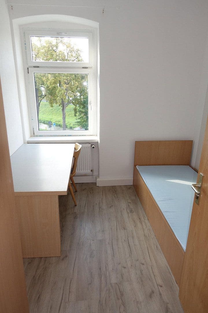 Pronájem bytu 6+1 125 m², Äußere Oybiner Straße 5, Žitava, Sasko Pronájem bytu 6+1 125 m², Äußere Oybiner Straße 5, Žitava, Sasko