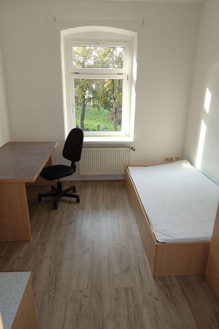 Pronájem bytu 6+1 125 m², Äußere Oybiner Straße 5, Žitava, Sasko Pronájem bytu 6+1 125 m², Äußere Oybiner Straße 5, Žitava, Sasko