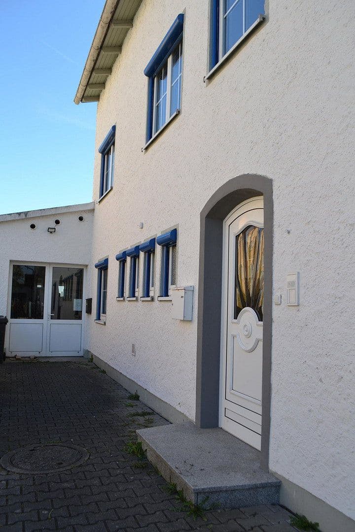 Prodej domu 245 m², pozemek 550 m², Auweg 1, Eggenfelden, Bavorsko Prodej domu 245 m², pozemek 550 m², Auweg 1, Eggenfelden, Bavorsko