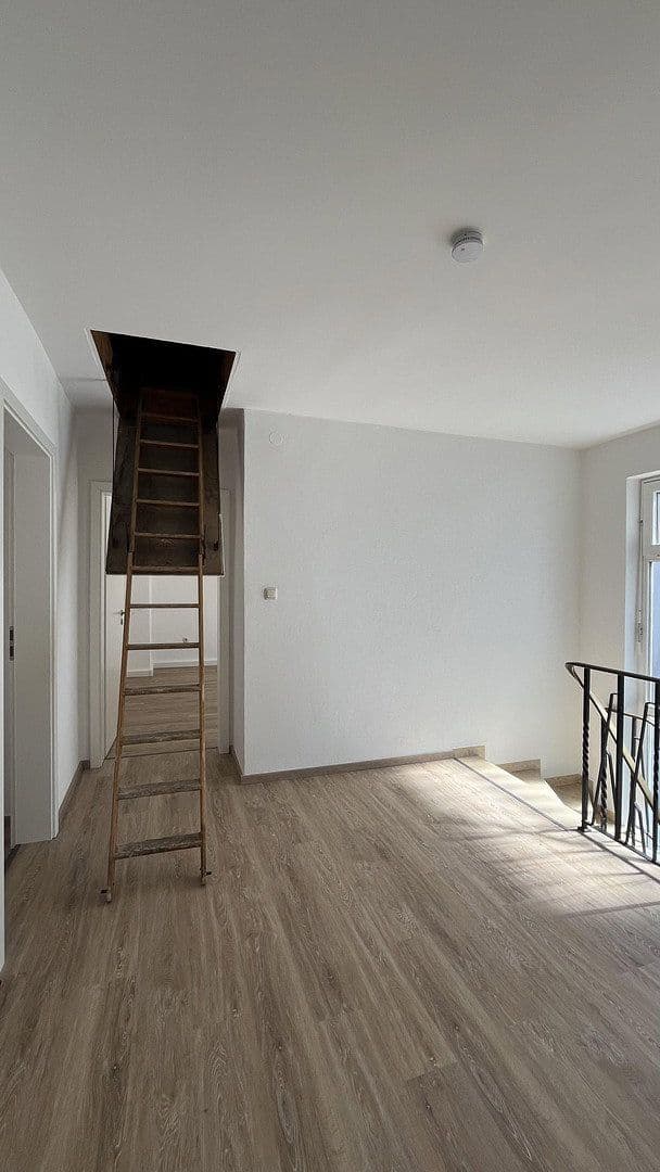 Prodej domu 245 m², pozemek 550 m², Auweg 1, Eggenfelden, Bavorsko Prodej domu 245 m², pozemek 550 m², Auweg 1, Eggenfelden, Bavorsko