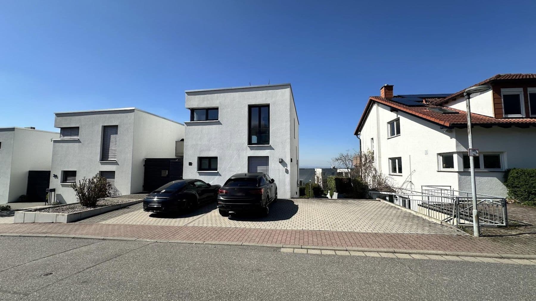 Prodej domu 180 m², pozemek 462 m², Nußloch, Bádensko-Württembersko Prodej domu 180 m², pozemek 462 m², Nußloch, Bádensko-Württembersko