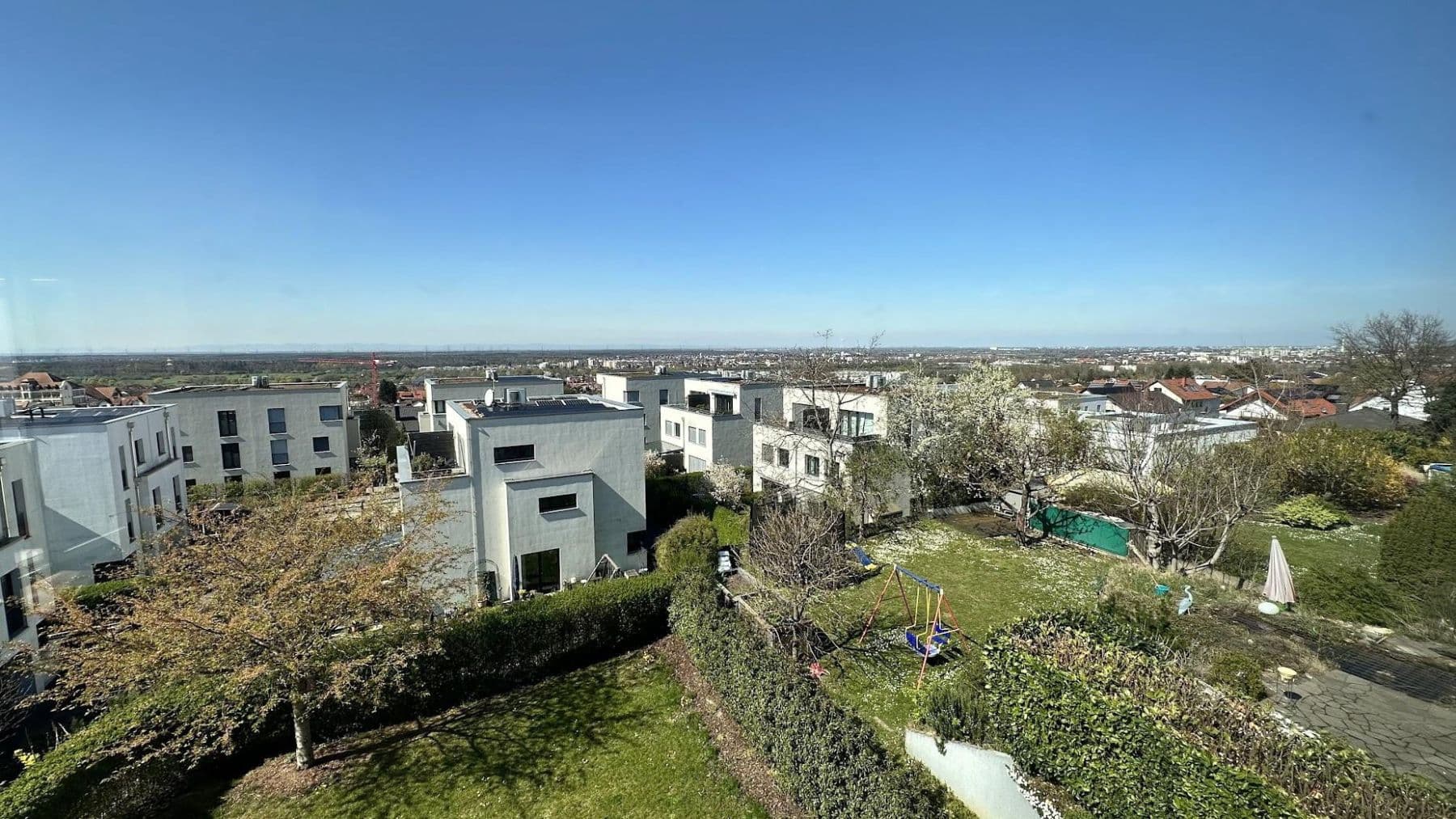 Prodej domu 180 m², pozemek 462 m², Nußloch, Bádensko-Württembersko Prodej domu 180 m², pozemek 462 m², Nußloch, Bádensko-Württembersko