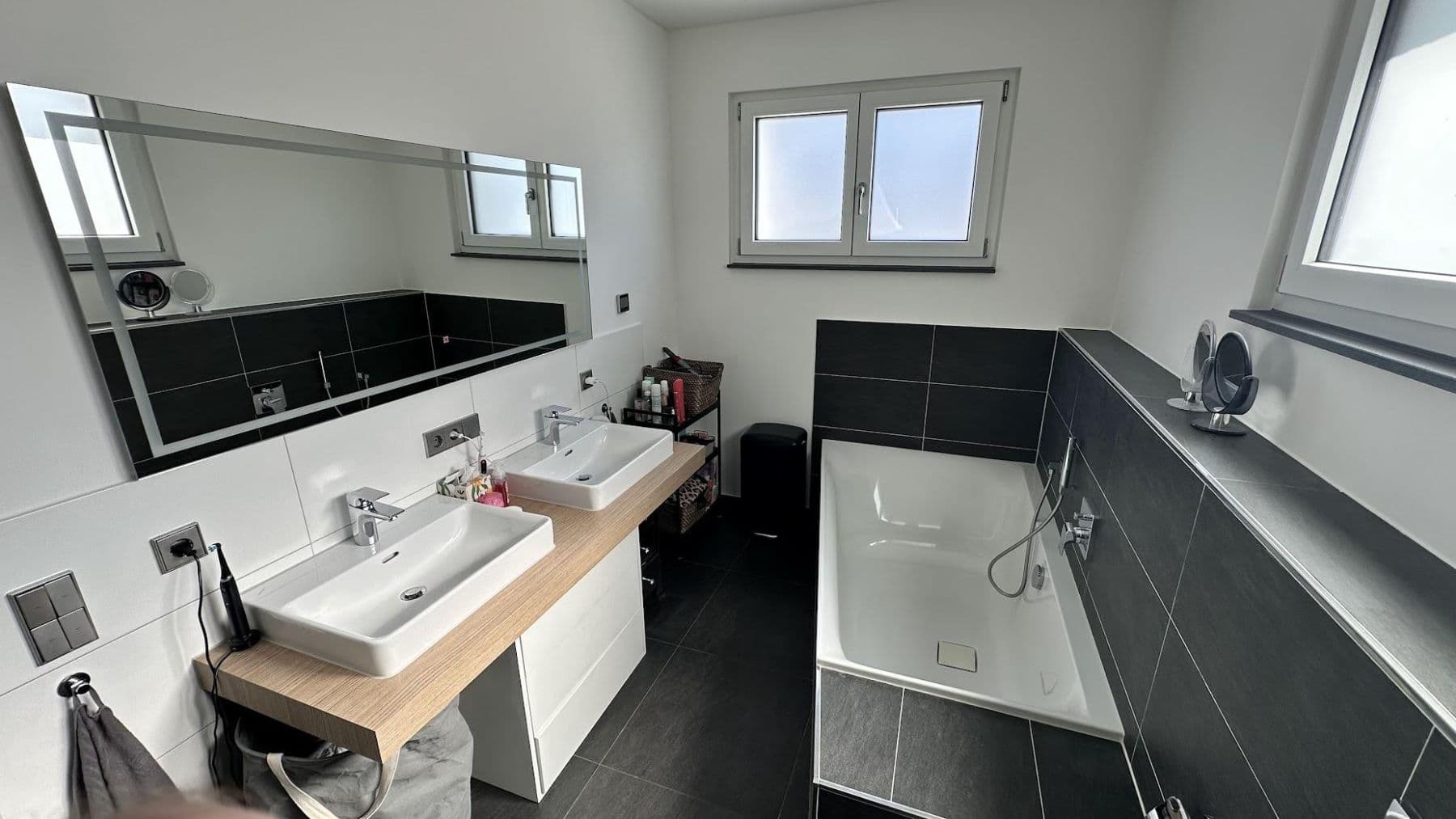 Prodej domu 180 m², pozemek 462 m², Nußloch, Bádensko-Württembersko Prodej domu 180 m², pozemek 462 m², Nußloch, Bádensko-Württembersko