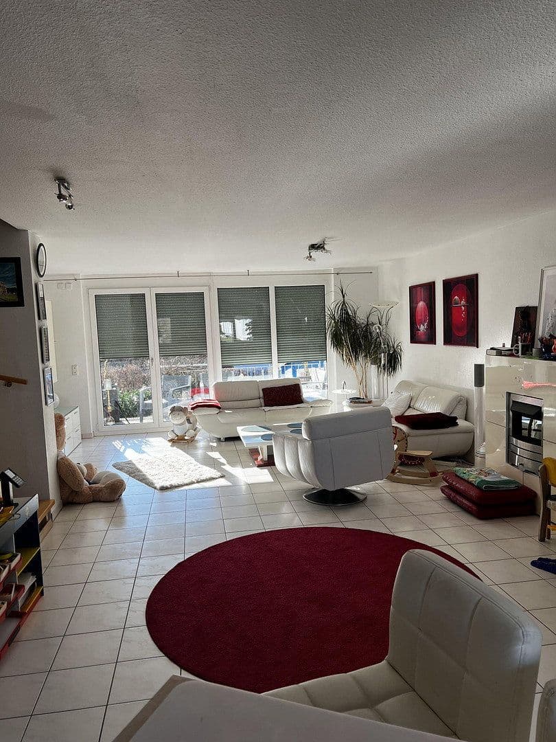 Prodej domu 127 m², pozemek 195 m², Stuttgart, Bádensko-Württembersko Prodej domu 127 m², pozemek 195 m², Stuttgart, Bádensko-Württembersko