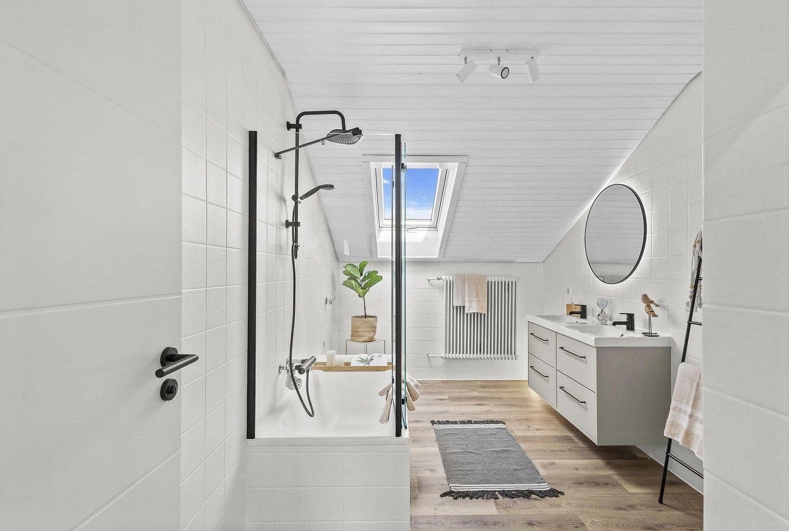 Prodej bytu 3+1 89 m², Neutraubling, Bavorsko Prodej bytu 3+1 89 m², Neutraubling, Bavorsko