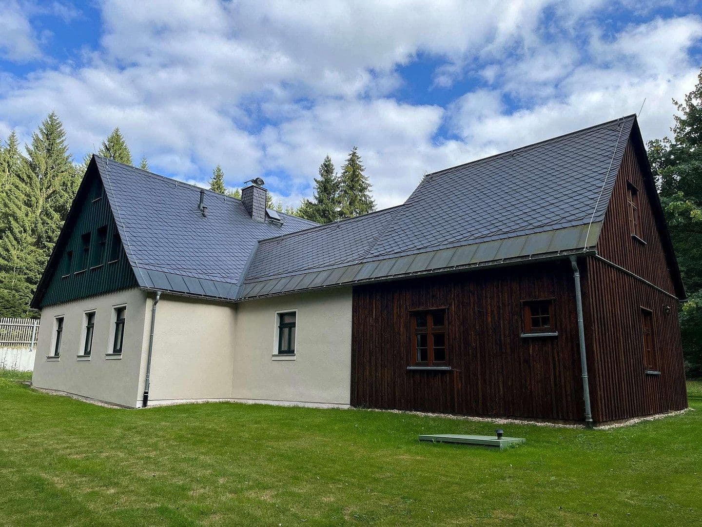 Prodej domu 193 m², pozemek 10.001 m², Eibenstock, Sasko Prodej domu 193 m², pozemek 10.001 m², Eibenstock, Sasko