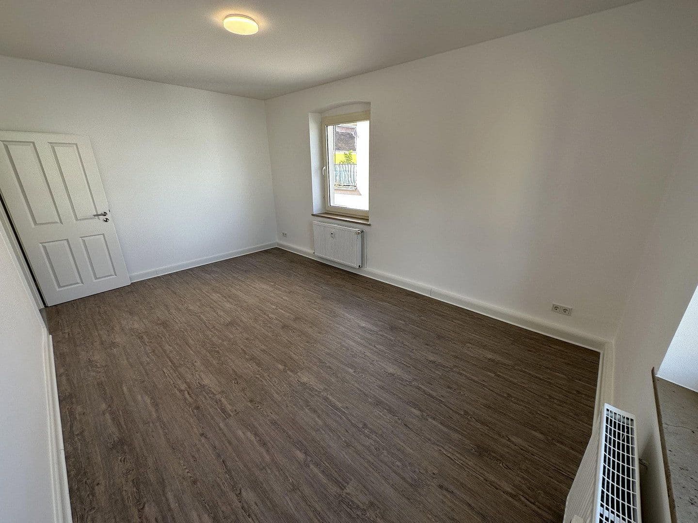 Pronájem bytu 3+1 95 m², Regensburgerstrasse 66, Amberg, Bavorsko Pronájem bytu 3+1 95 m², Regensburgerstrasse 66, Amberg, Bavorsko