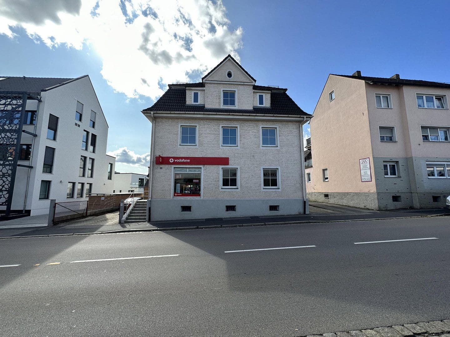Pronájem bytu 3+1 95 m², Regensburgerstrasse 66, Amberg, Bavorsko Pronájem bytu 3+1 95 m², Regensburgerstrasse 66, Amberg, Bavorsko
