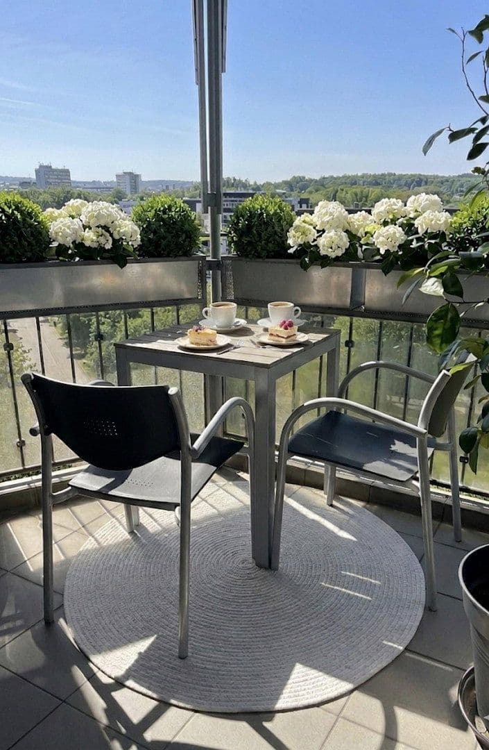 Prodej bytu 2+1 50 m², Eduard-Schloemann-Str. 35, Düsseldorf, Severní Porýní-Vestfálsko Prodej bytu 2+1 50 m², Eduard-Schloemann-Str. 35, Düsseldorf, Severní Porýní-Vestfálsko