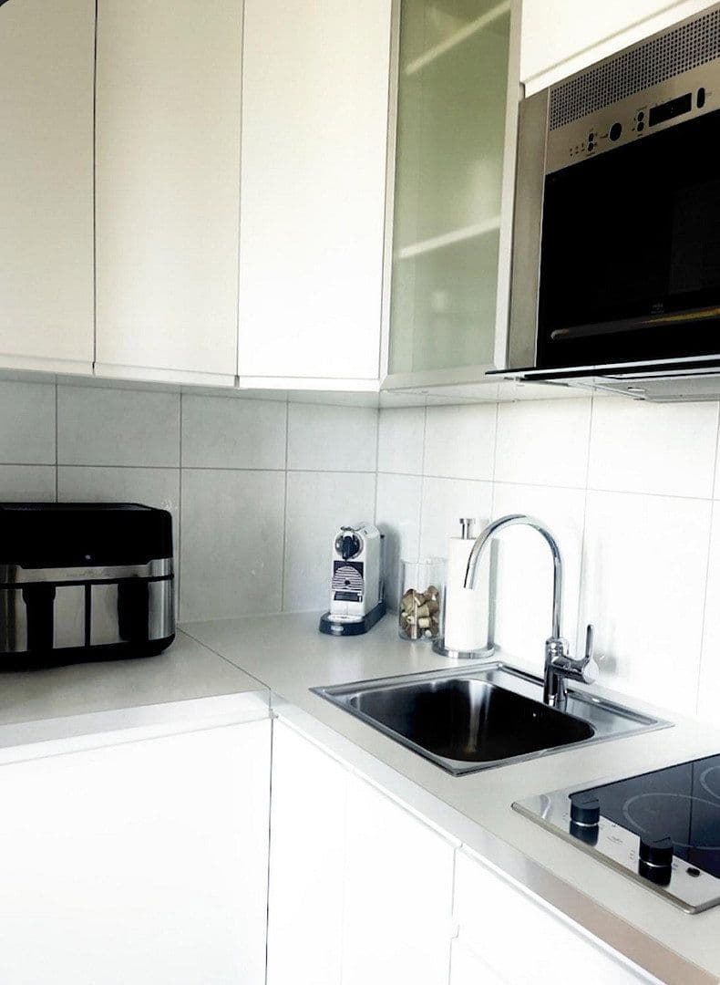 Prodej bytu 2+1 50 m², Eduard-Schloemann-Str. 35, Düsseldorf, Severní Porýní-Vestfálsko Prodej bytu 2+1 50 m², Eduard-Schloemann-Str. 35, Düsseldorf, Severní Porýní-Vestfálsko