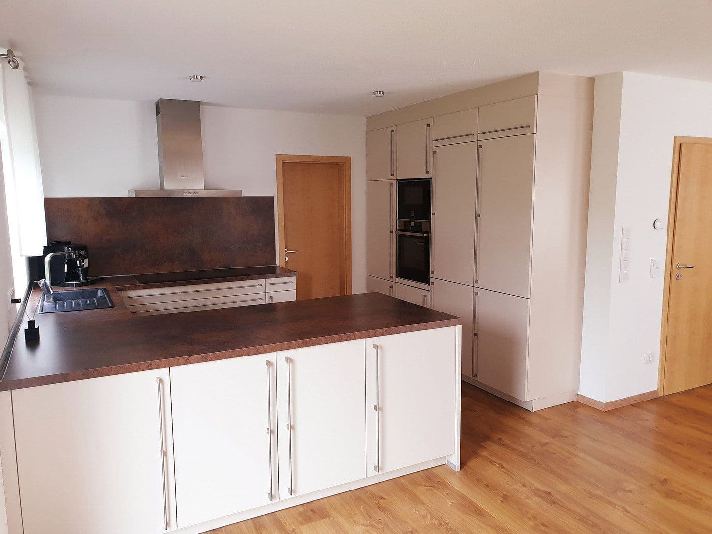 Prodej domu 148 m², pozemek 500 m², Wilhermsdorf, Bavorsko Prodej domu 148 m², pozemek 500 m², Wilhermsdorf, Bavorsko