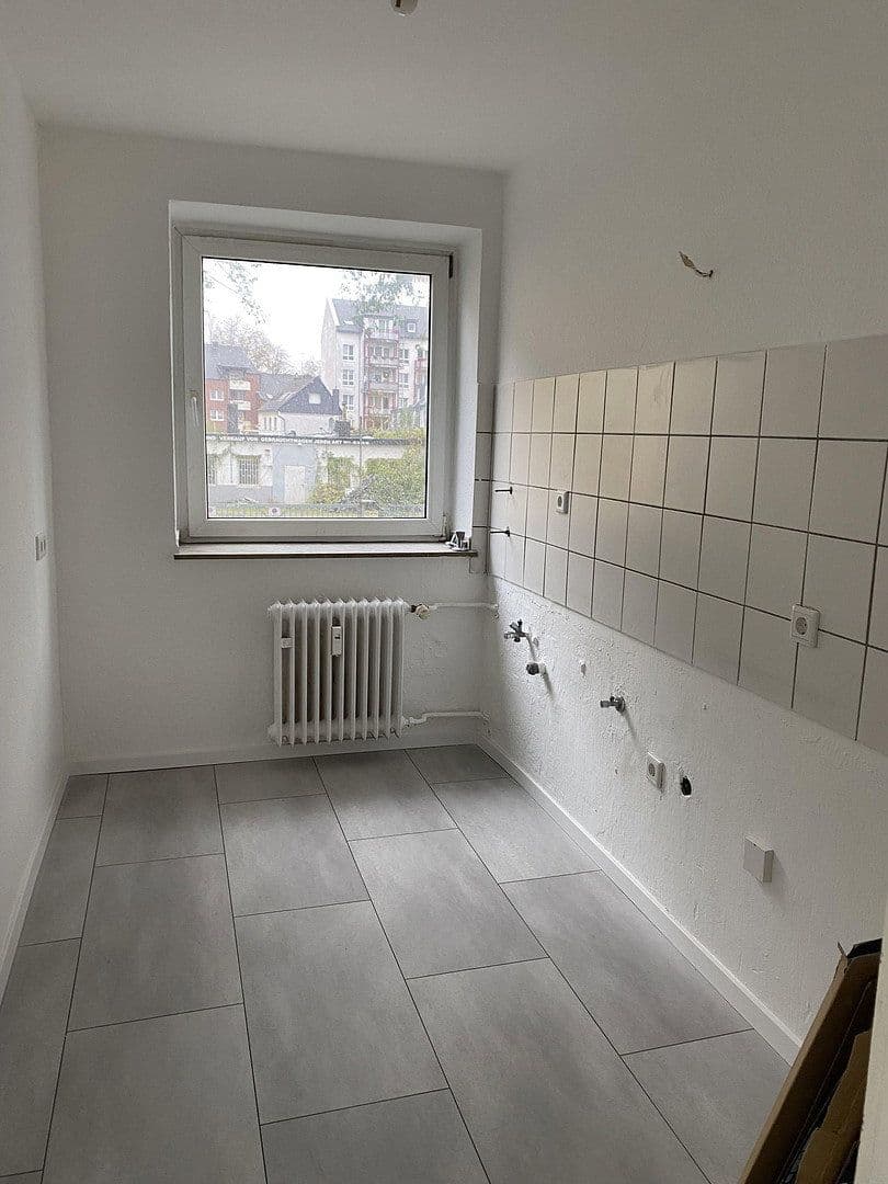Pronájem bytu 2+1 52 m², Albertstr. 109, Düsseldorf, Severní Porýní-Vestfálsko Pronájem bytu 2+1 52 m², Albertstr. 109, Düsseldorf, Severní Porýní-Vestfálsko