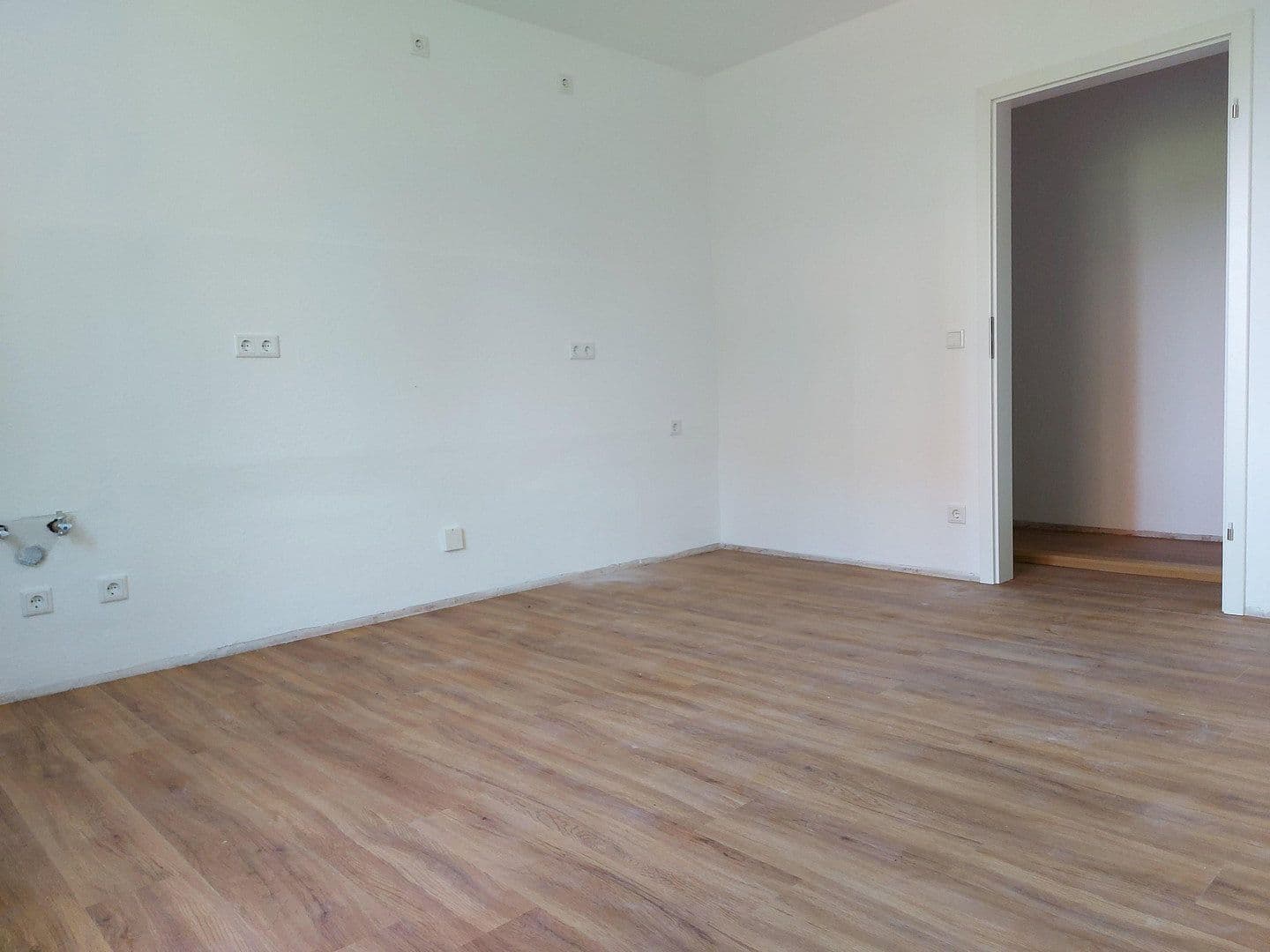 Pronájem bytu 3+1 95 m², Lorsch, Hessen Pronájem bytu 3+1 95 m², Lorsch, Hessen