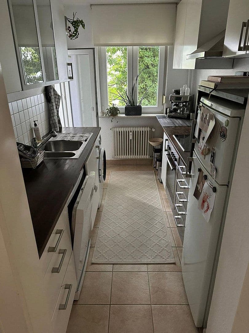 Pronájem bytu 3+1 70 m², Traubenstr. 30, Stuttgart, Bádensko-Württembersko Pronájem bytu 3+1 70 m², Traubenstr. 30, Stuttgart, Bádensko-Württembersko