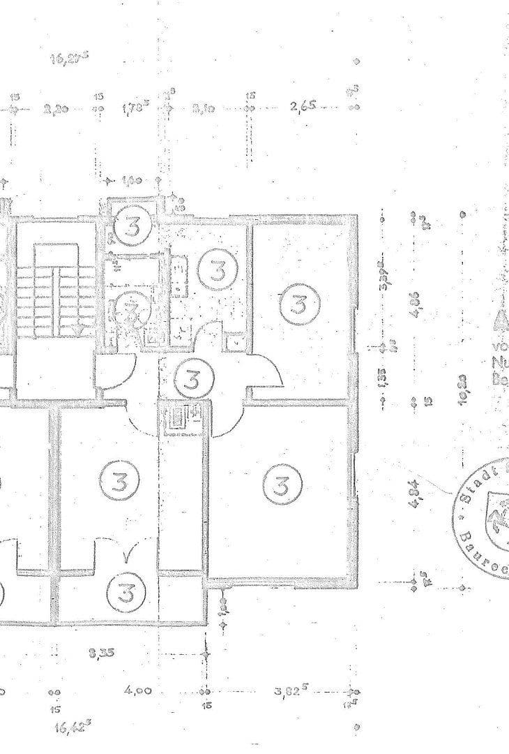 Pronájem bytu 3+1 70 m², Traubenstr. 30, Stuttgart, Bádensko-Württembersko Pronájem bytu 3+1 70 m², Traubenstr. 30, Stuttgart, Bádensko-Württembersko