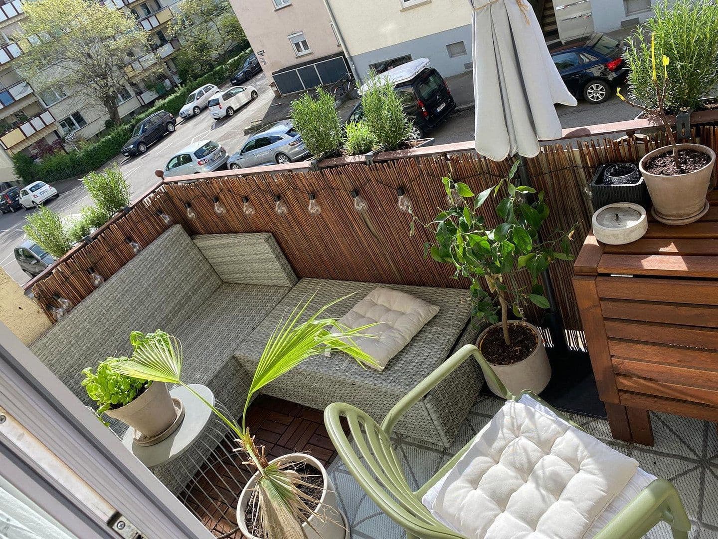 Pronájem bytu 3+1 70 m², Traubenstr. 30, Stuttgart, Bádensko-Württembersko Pronájem bytu 3+1 70 m², Traubenstr. 30, Stuttgart, Bádensko-Württembersko