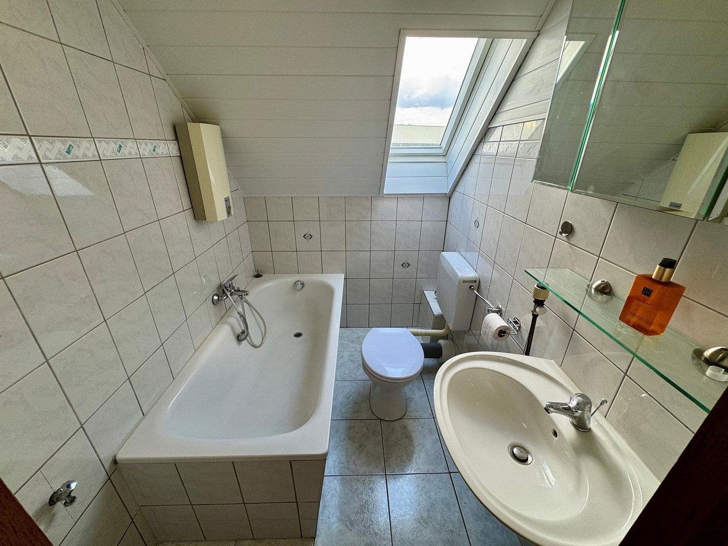 Pronájem bytu 3+1 60 m², Herne, Severní Porýní-Vestfálsko Pronájem bytu 3+1 60 m², Herne, Severní Porýní-Vestfálsko