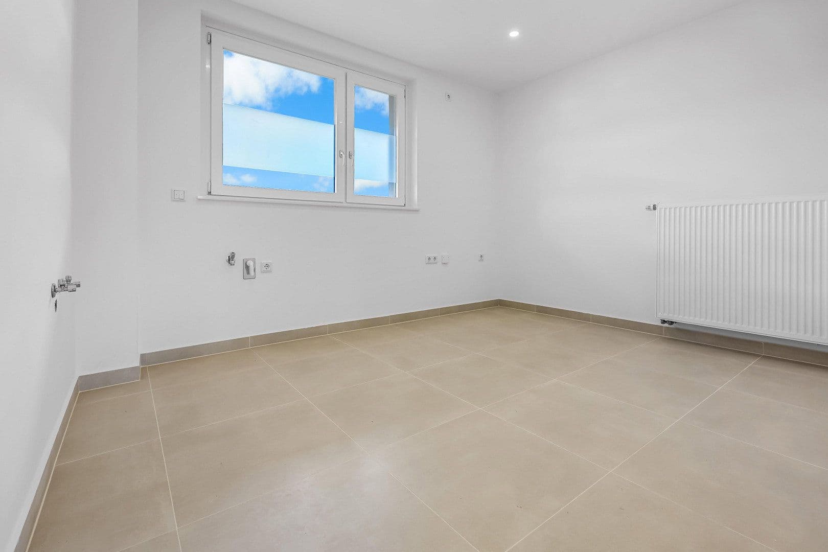 Pronájem bytu 2+1 62 m², Bremen, Bremen Pronájem bytu 2+1 62 m², Bremen, Bremen