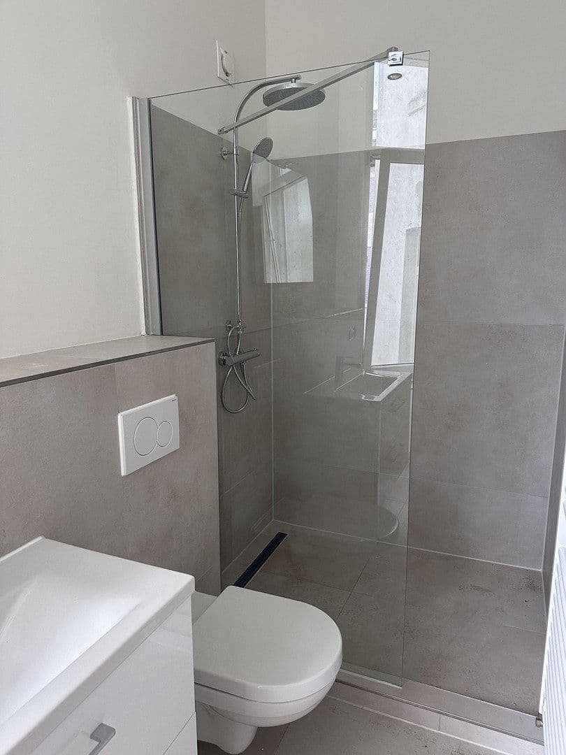 Pronájem bytu 3+1 75 m², Adalbertsteinweg 230, Cáchy, Severní Porýní-Vestfálsko Pronájem bytu 3+1 75 m², Adalbertsteinweg 230, Cáchy, Severní Porýní-Vestfálsko