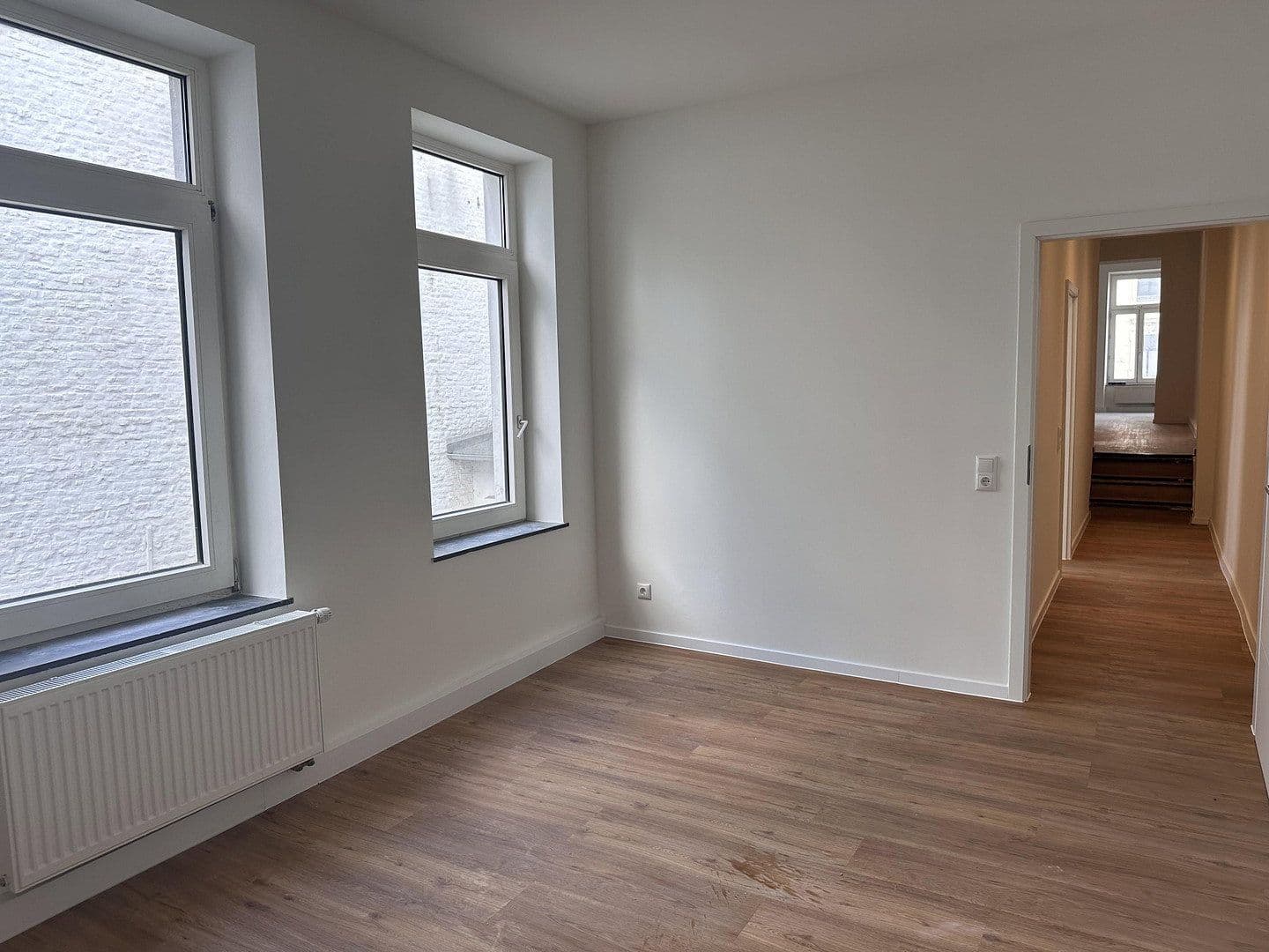 Pronájem bytu 3+1 75 m², Adalbertsteinweg 230, Cáchy, Severní Porýní-Vestfálsko Pronájem bytu 3+1 75 m², Adalbertsteinweg 230, Cáchy, Severní Porýní-Vestfálsko