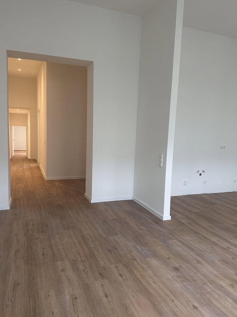 Pronájem bytu 3+1 75 m², Adalbertsteinweg 230, Cáchy, Severní Porýní-Vestfálsko Pronájem bytu 3+1 75 m², Adalbertsteinweg 230, Cáchy, Severní Porýní-Vestfálsko