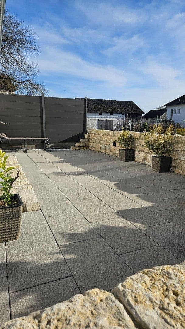 Prodej domu 127 m², pozemek 337 m², Denkendorf, Bavorsko Prodej domu 127 m², pozemek 337 m², Denkendorf, Bavorsko