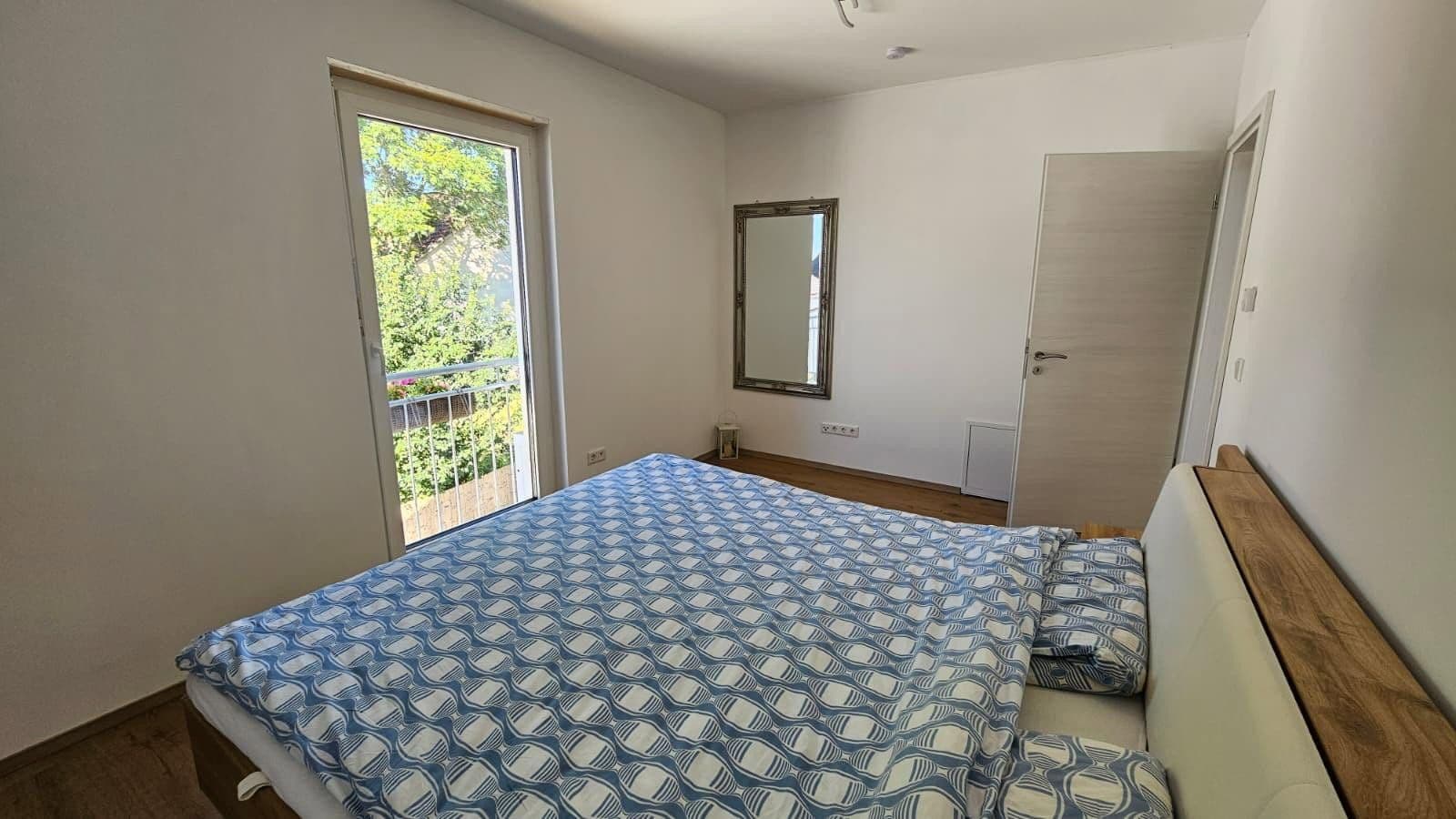 Prodej domu 127 m², pozemek 337 m², Denkendorf, Bavorsko Prodej domu 127 m², pozemek 337 m², Denkendorf, Bavorsko