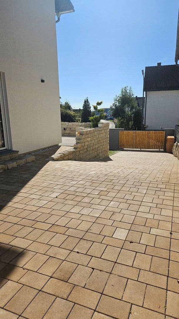 Prodej domu 127 m², pozemek 337 m², Denkendorf, Bavorsko Prodej domu 127 m², pozemek 337 m², Denkendorf, Bavorsko