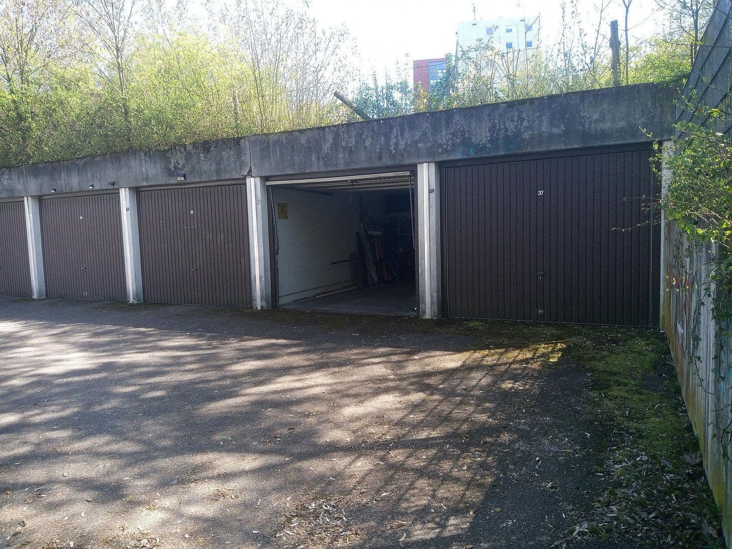 Prodej garáže, Balthasar-Neumann-Straße 40, Stuttgart-Freiberg, Bádensko-Württembersko Prodej garáže, Balthasar-Neumann-Straße 40, Stuttgart-Freiberg, Bádensko-Württembersko