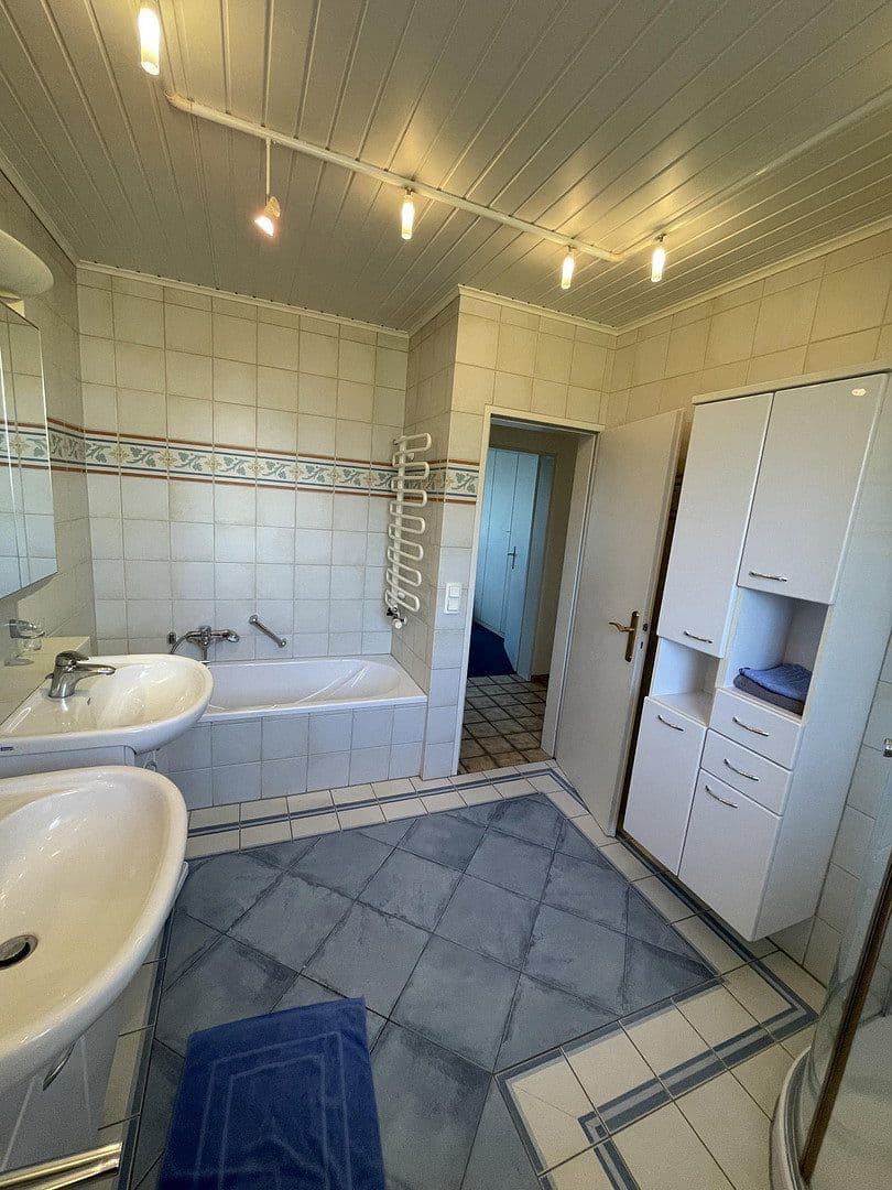 Prodej domu 110 m², pozemek 785 m², Kleve, Severní Porýní-Vestfálsko Prodej domu 110 m², pozemek 785 m², Kleve, Severní Porýní-Vestfálsko