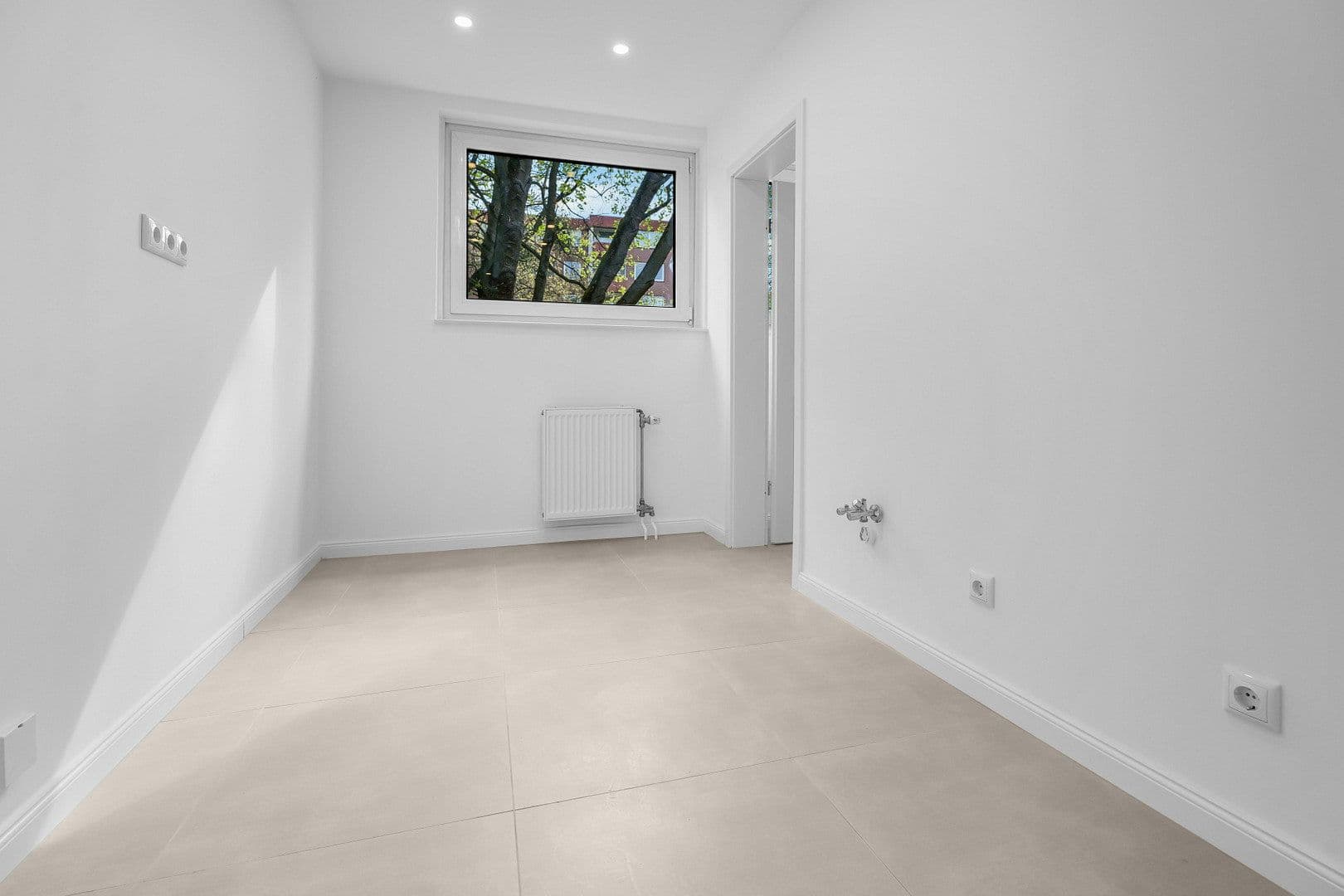 Pronájem bytu 3+1 71 m², Muschelweg 5, Hannover, Dolní Sasko Pronájem bytu 3+1 71 m², Muschelweg 5, Hannover, Dolní Sasko