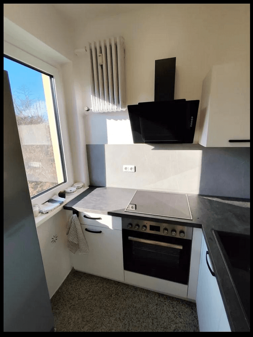 Pronájem bytu 1+1 30 m², Reichsstraße 46, Berlin, Berlín Pronájem bytu 1+1 30 m², Reichsstraße 46, Berlin, Berlín