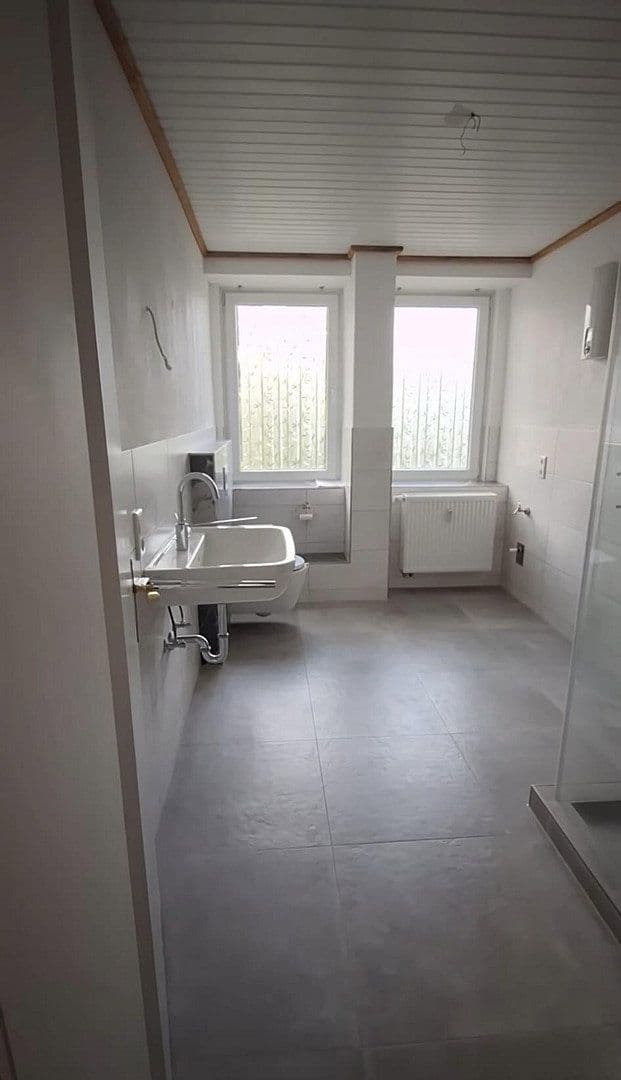 Pronájem bytu 4+1 107 m², Olper Straße 29, Eslohe, Severní Porýní-Vestfálsko Pronájem bytu 4+1 107 m², Olper Straße 29, Eslohe, Severní Porýní-Vestfálsko