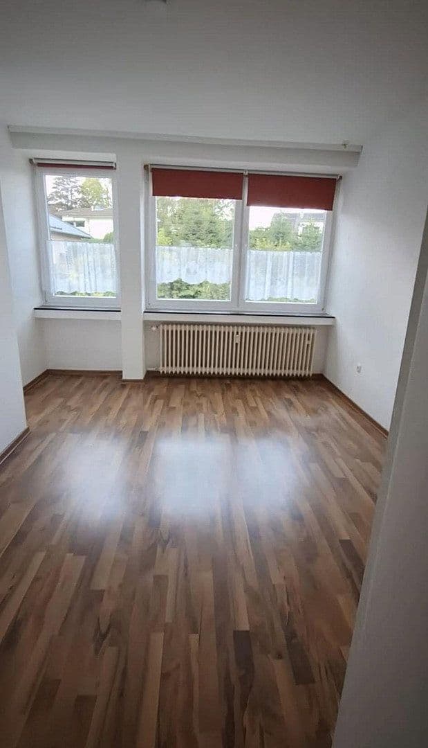 Pronájem bytu 4+1 107 m², Olper Straße 29, Eslohe, Severní Porýní-Vestfálsko Pronájem bytu 4+1 107 m², Olper Straße 29, Eslohe, Severní Porýní-Vestfálsko