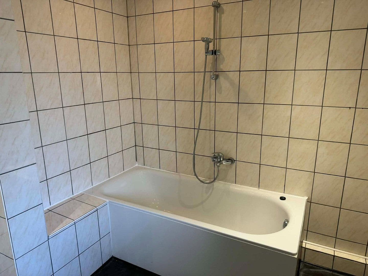 Pronájem bytu 3+kk 95 m², Bochum, Severní Porýní-Vestfálsko Pronájem bytu 3+kk 95 m², Bochum, Severní Porýní-Vestfálsko