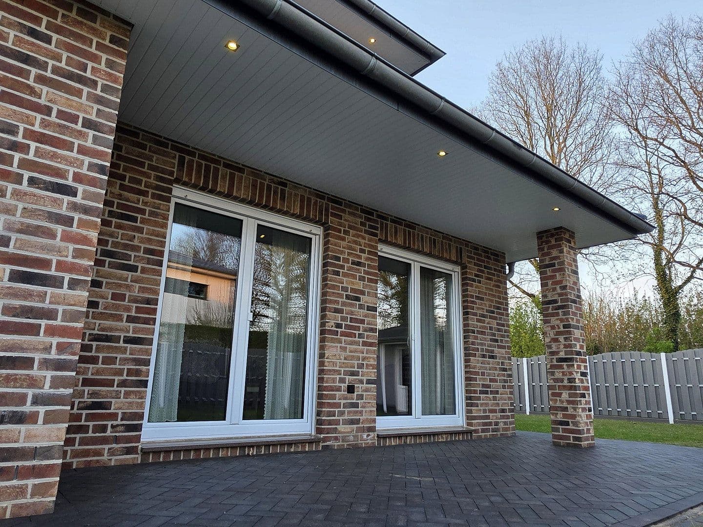 Prodej domu 216 m², pozemek 666 m², Georg-Hillmann-Ring 57, Geestland, Dolní Sasko Prodej domu 216 m², pozemek 666 m², Georg-Hillmann-Ring 57, Geestland, Dolní Sasko