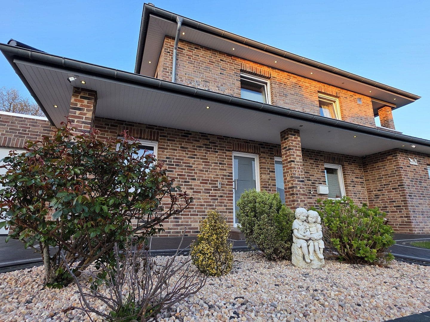 Prodej domu 216 m², pozemek 666 m², Georg-Hillmann-Ring 57, Geestland, Dolní Sasko Prodej domu 216 m², pozemek 666 m², Georg-Hillmann-Ring 57, Geestland, Dolní Sasko