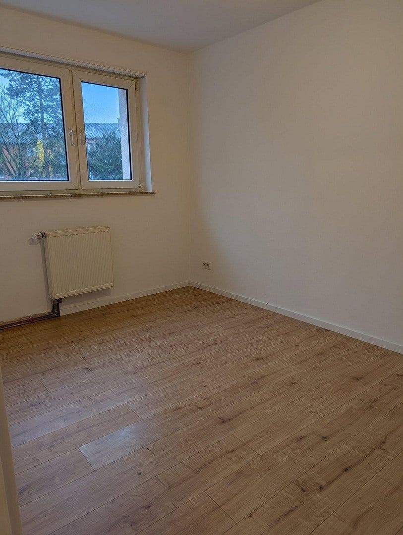 Pronájem bytu 3+1 81 m², Kaiserslautern, Porýní-Falc Pronájem bytu 3+1 81 m², Kaiserslautern, Porýní-Falc